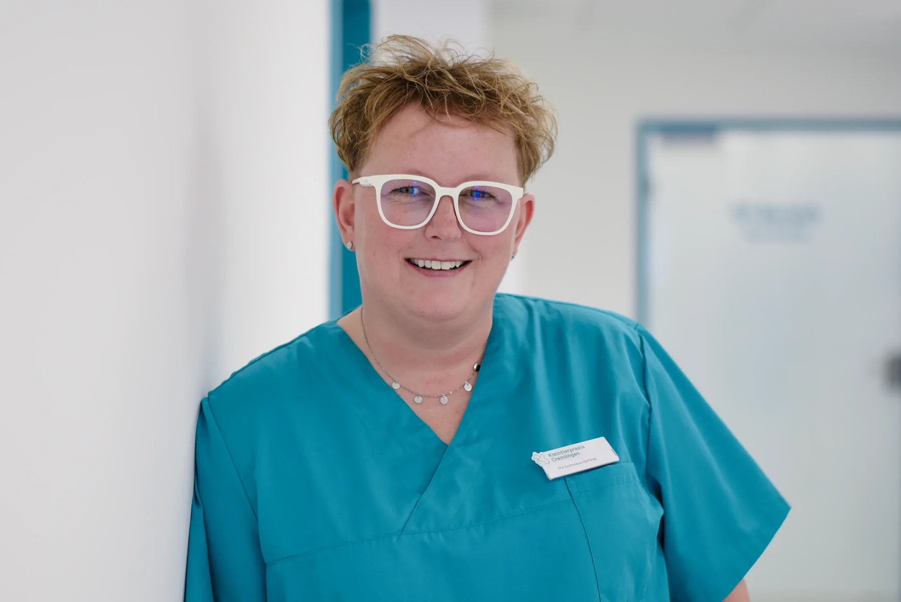 Porträt von Dominique Hartung, Tiermedizinische Fachangestellte der Kleintierpraxis Cremlingen