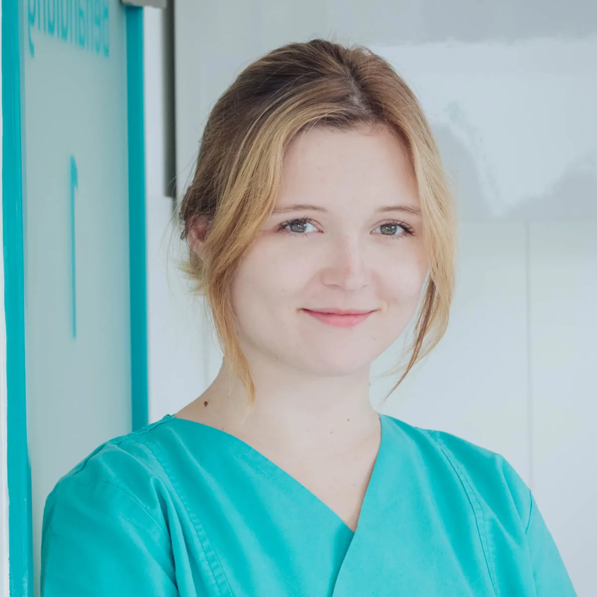 Porträt von Frederike Blida, Tiermedizinische Fachangestellte der Kleintierpraxis Cremlingen