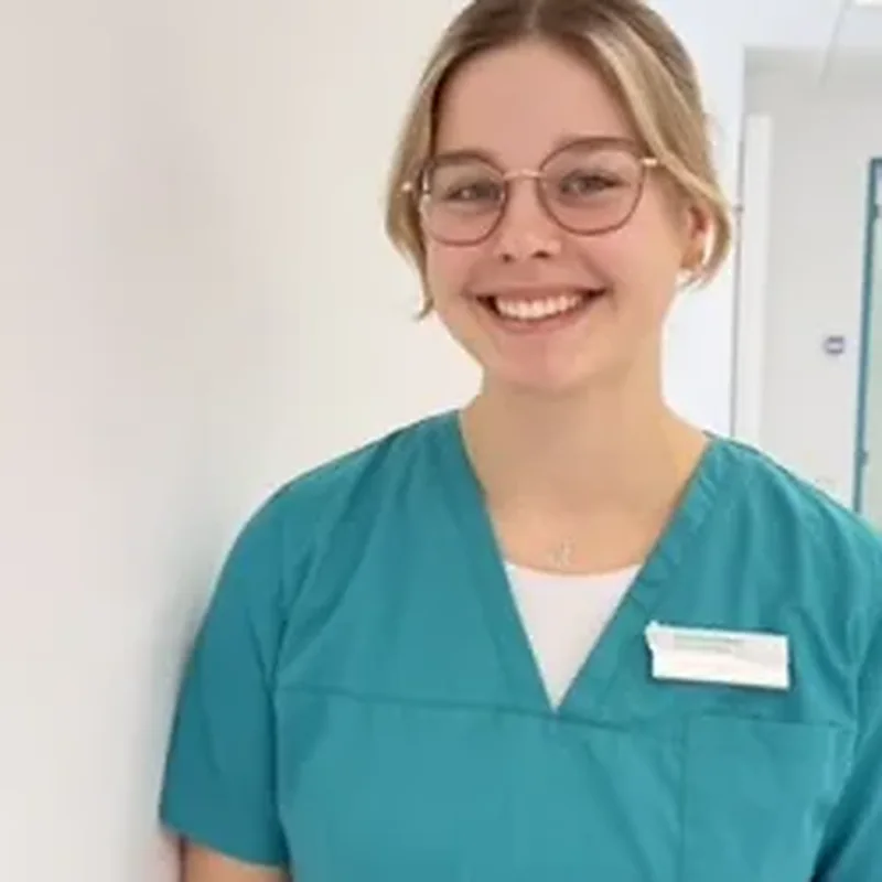 Porträt von Larissa Haase, Tiermedizinische Fachangestellte der Kleintierpraxis Cremlingen