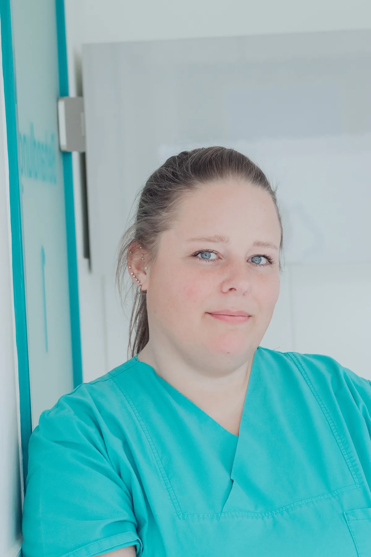 Porträt von Lisa Arnecke, Tiermedizinische Fachangestellte der Kleintierpraxis Cremlingen